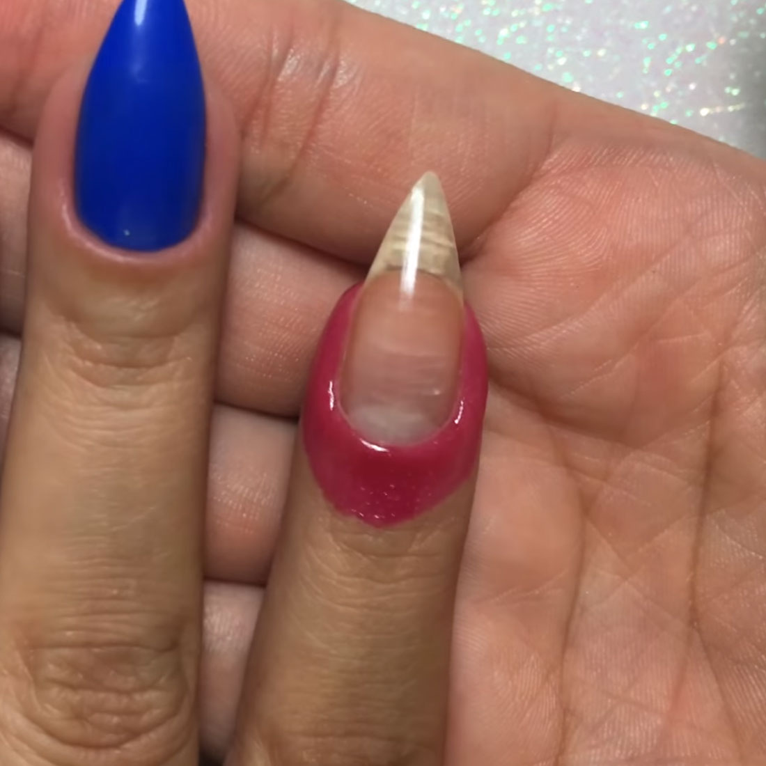 TUTORIAL: Como Fazer Fita Líquida para Unhas (Liquid Palisade)