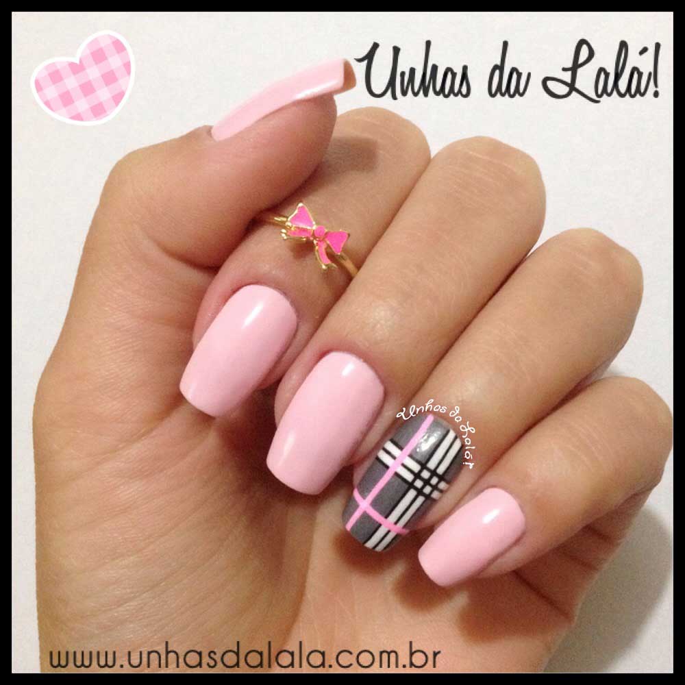 Unhas Decoradas Burberry