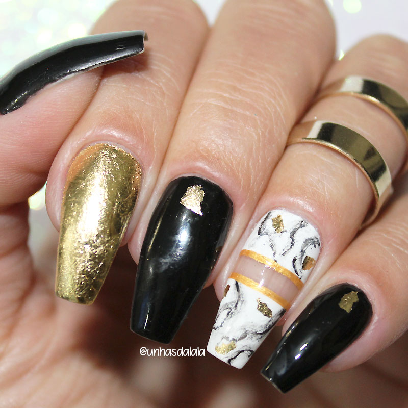 unhas tumblr stone nails, unhas tumblr, tumblr nails, unhas pedra de mármore, stone nails, folha de ouro, esmalte preto, unhas espaço negativo, unhas com folha de ouro