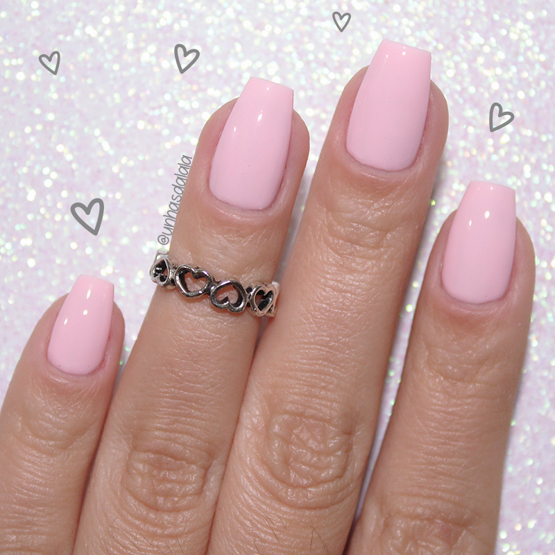 Resenha Esmalte Novo Toque Rosa Bebê, novo toque, esmalte novo toque, rosa bebê, esmalte rosa bebê, resenha, resenha esmalte novo toque, esmalte claro, unhas curtas lindas, unhas da lalá, lindas unhas, esmaltação clara, unhas delicadas