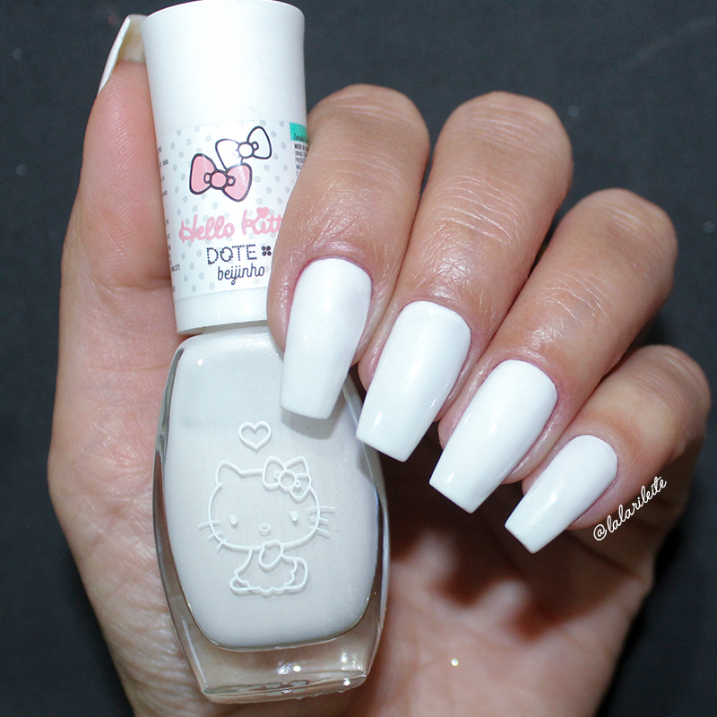 erros na hora de esmaltar as unhas, dicas de como esmaltar as unhas, esmalte branco perfeito, aplicar esmalte perolado antes do branco, esmalte perolado lua, unhas brancas, unhas da lalá, unhas da lala, lala, larissa leite, blog unhas da lala, como não deixar o esmalte manchar, truques esmalte branco, dicas esmalte branco, meu esmalte fica manchado, meu esmalte branco fica manchado, esmalte branco sem manchar, blog de unhas, como fazer para o esmalte branco não manchar, esmalte, esmalte branco, esmalte branco manchado,