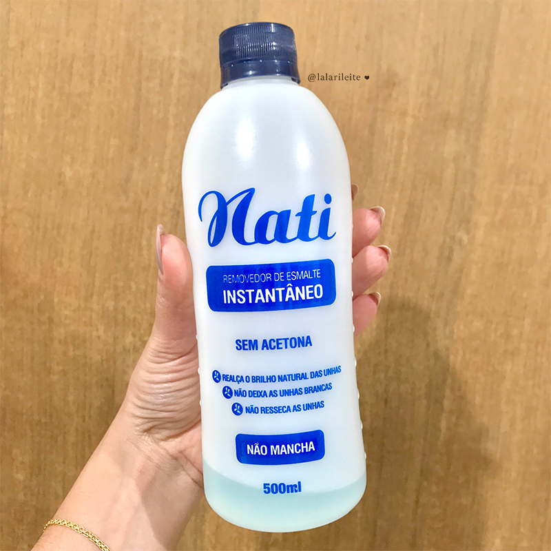 como cuidar das unhas, cuidando das unhas, dicas de como cuidar das unhas em casa, como cuidar das unhas em casa, cuidando das unhas em casa quarentena, quarentena, materiais para fazer as unhas, não use acetona, removedor de esmalte, dicas bases fortalecedoras, dicas de extra brilho, produtos para hidratar unhas mãos e cutículas, como hidratar unhas, como hidratar mãos, como hidratar cutículas, esmalte vencido, não use esmalte vencido, larissa leite unhas, higienizar unhas, como cuidar das unhas coronavirus, dicas de unhas, larissa leite, unhas da lala