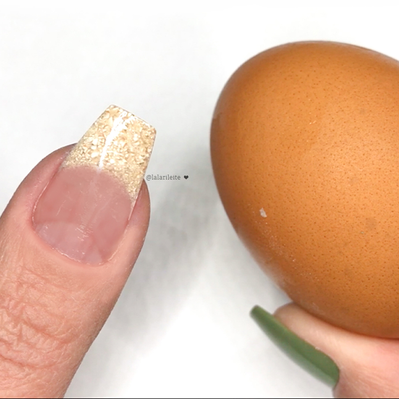 unhas de ovo, egg nails, cabeleleila leila, cabeleireira leila, unhas cabeleireira leila, unhas postiças de ovo, alongamento de unha, alongamento de unha com ovo, ovo nas unhas, larissa leite, larissa leite unhas