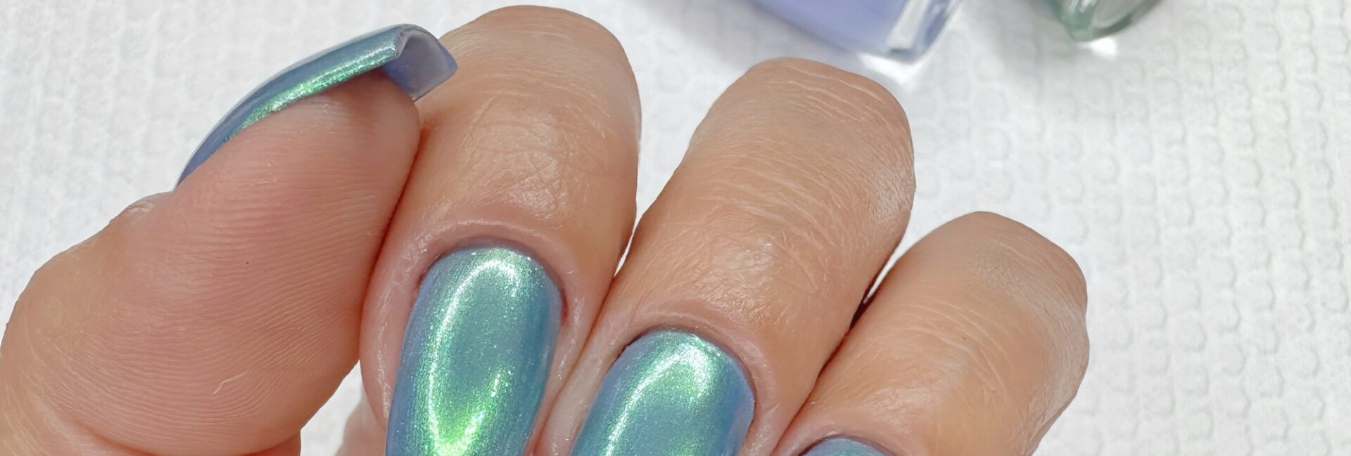 Unhas Cromadas Azul e Verde 2025: Tutorial de Mistura Impala e Risqué sem Pó