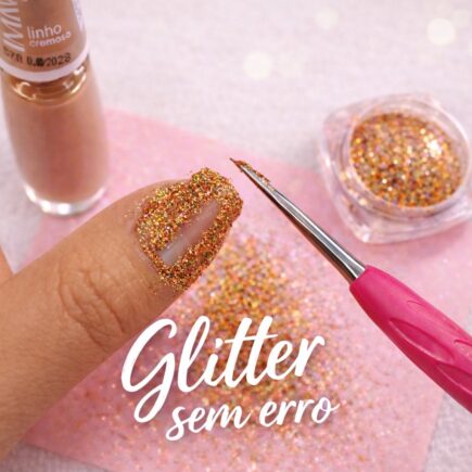 Como aplicar glitter no esmalte sem erro