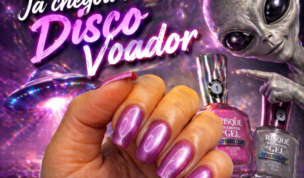 Esmaltação rosa metálico com top coat holográfico: a combinação de Disco Voador e Cyber Colors