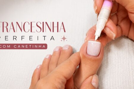 Francesinha com canetinha nas unhas dos pés: ideia clássica com acabamento delicado