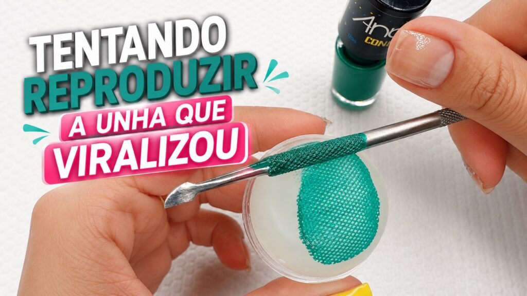 Como reproduzir a unha que viralizou com esmalte verde e carimbo