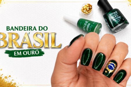 Unhas inspiradas na bandeira do Brasil com folha de ouro