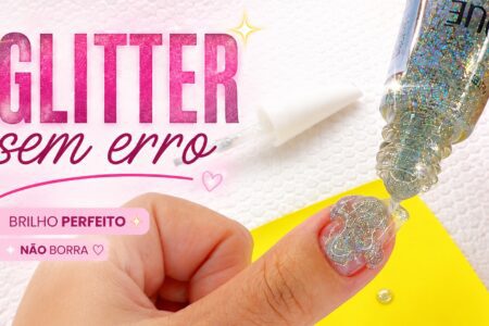 Aplicação do glitter sem erro: truque com fita líquida e esponjinha