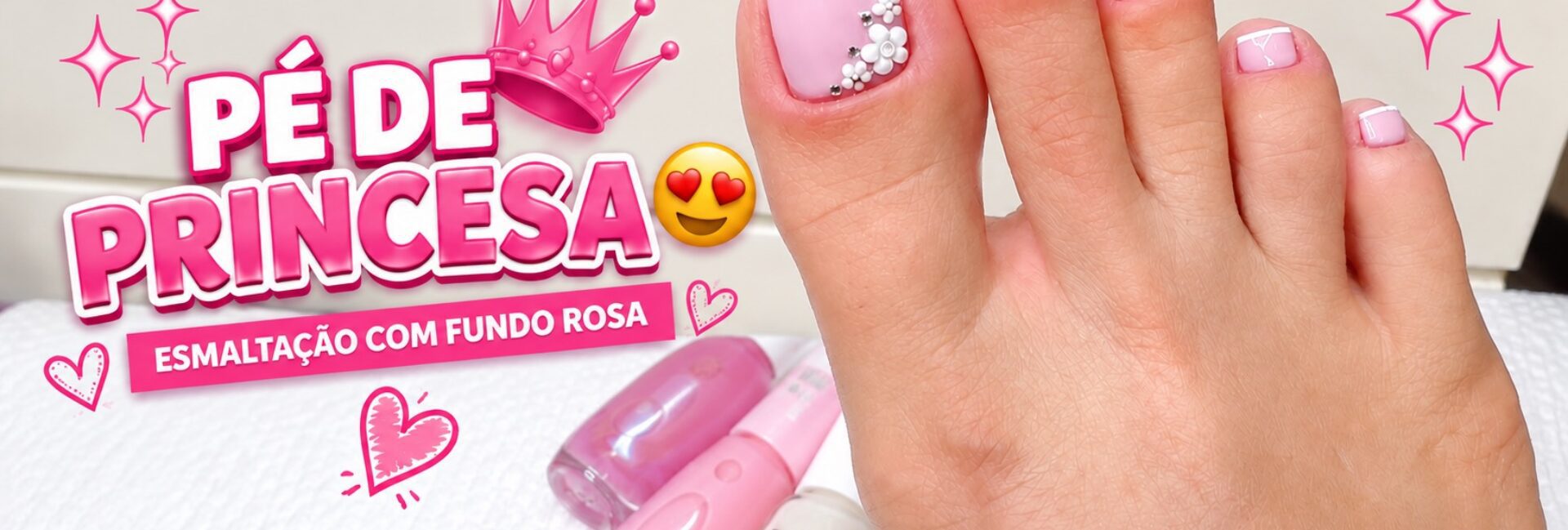 Pé de princesa com esmaltação rosa e francesinha delicada