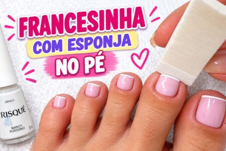 Francesinha nas unhas dos pés com esponjinha