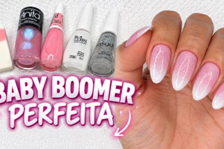 Baby boomer delicada com esmalte rosa, branco e glitter