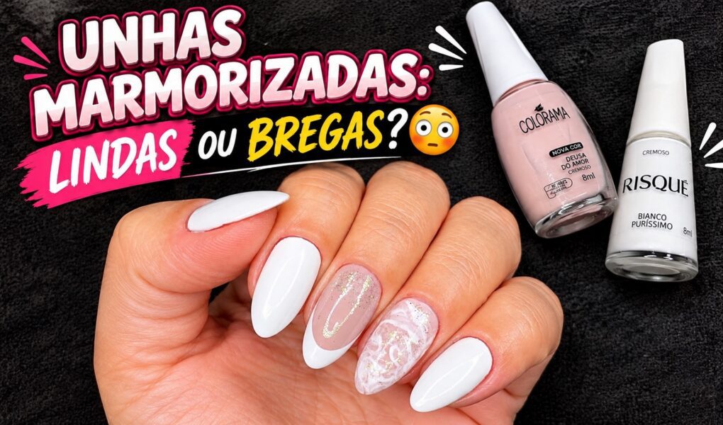 Unhas marmorizadas com francesinha curvada
